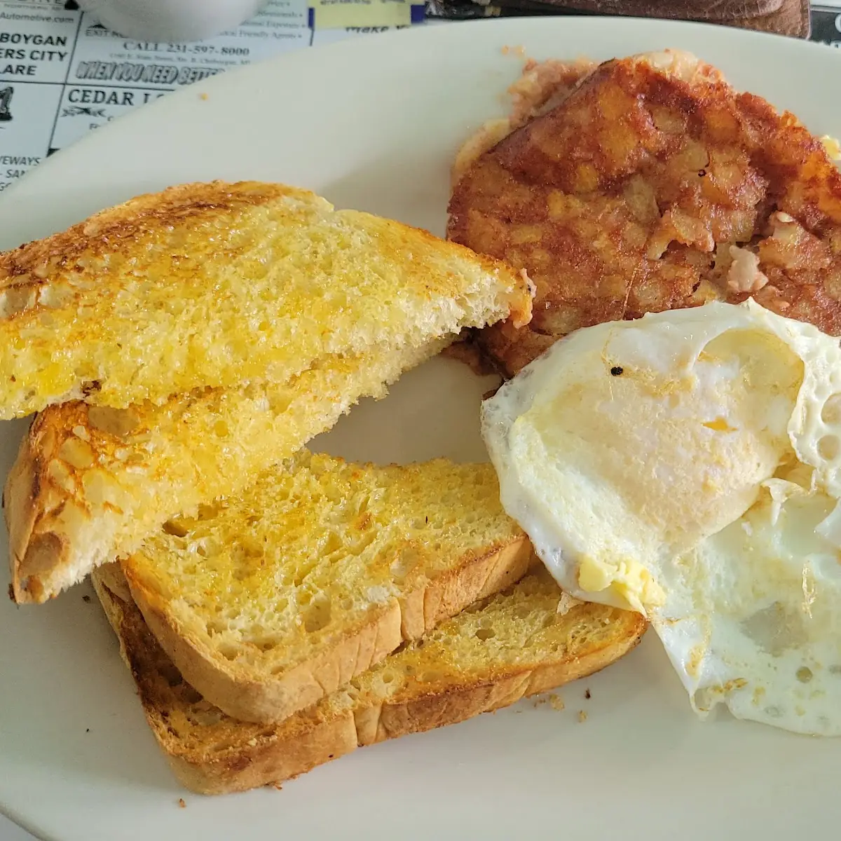 Corned Beef Hash and 2 Eggs with Toast