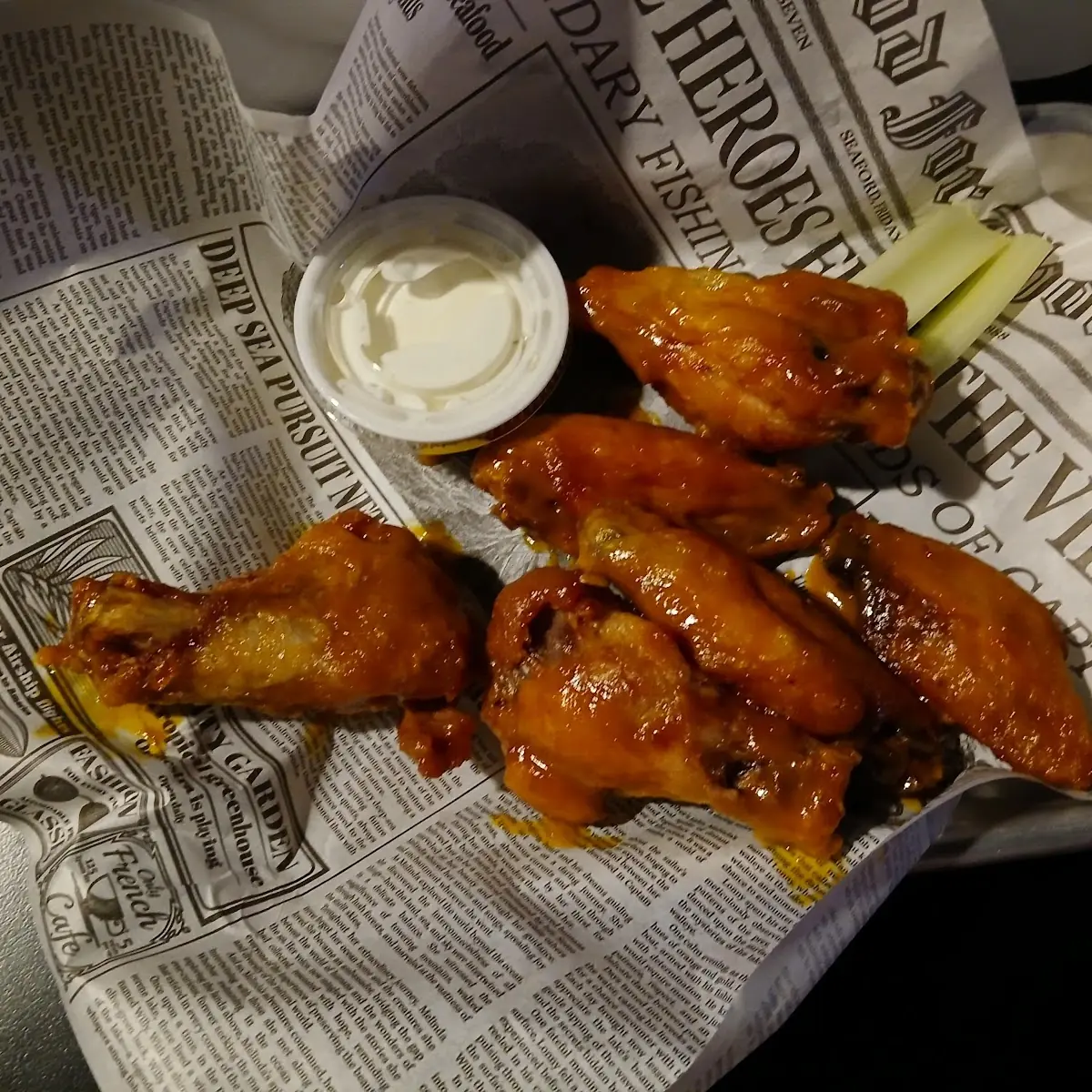 Chicken Wings w Celery