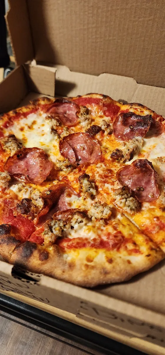 Dino Pizza