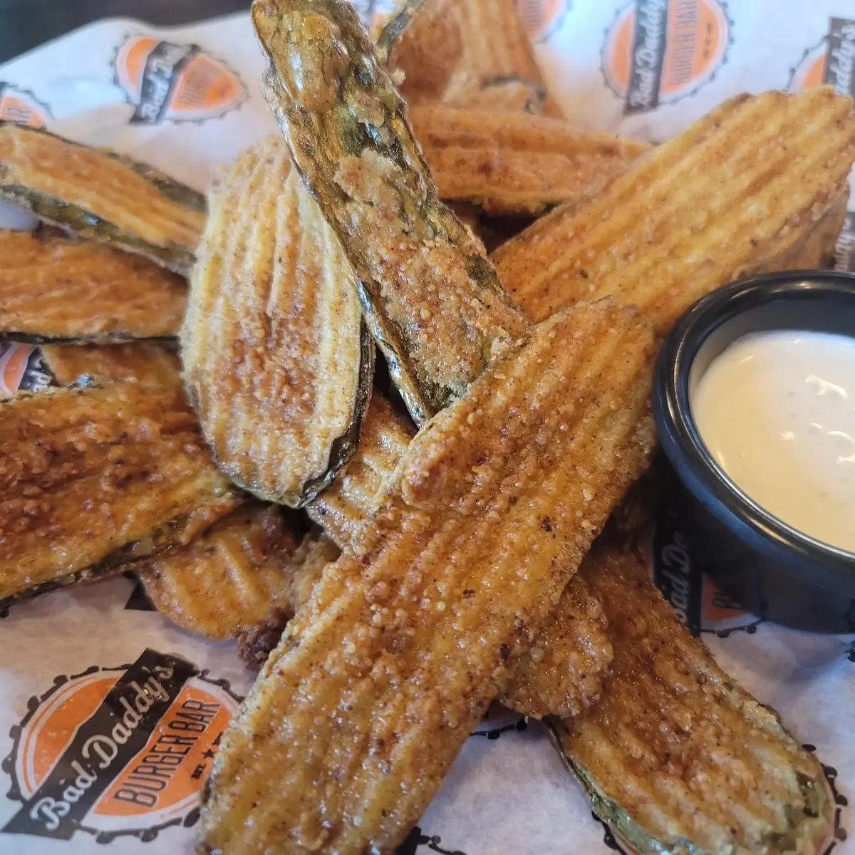 Crispy Fried Green Beans and Sauce
