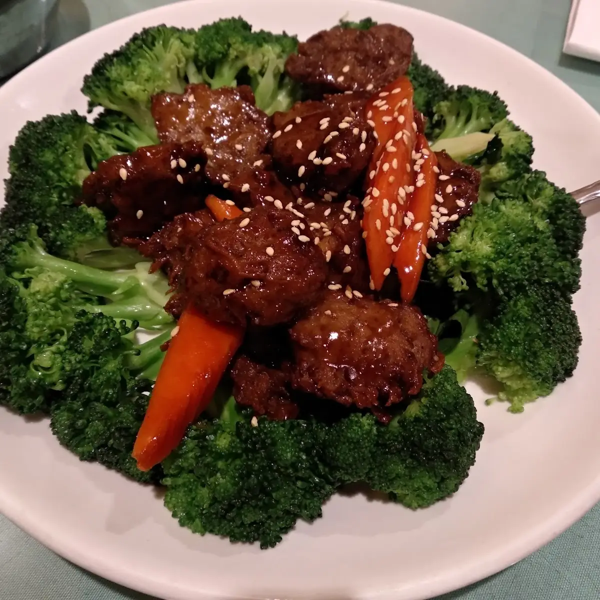 Vegan Spare Ribs with Broccoli