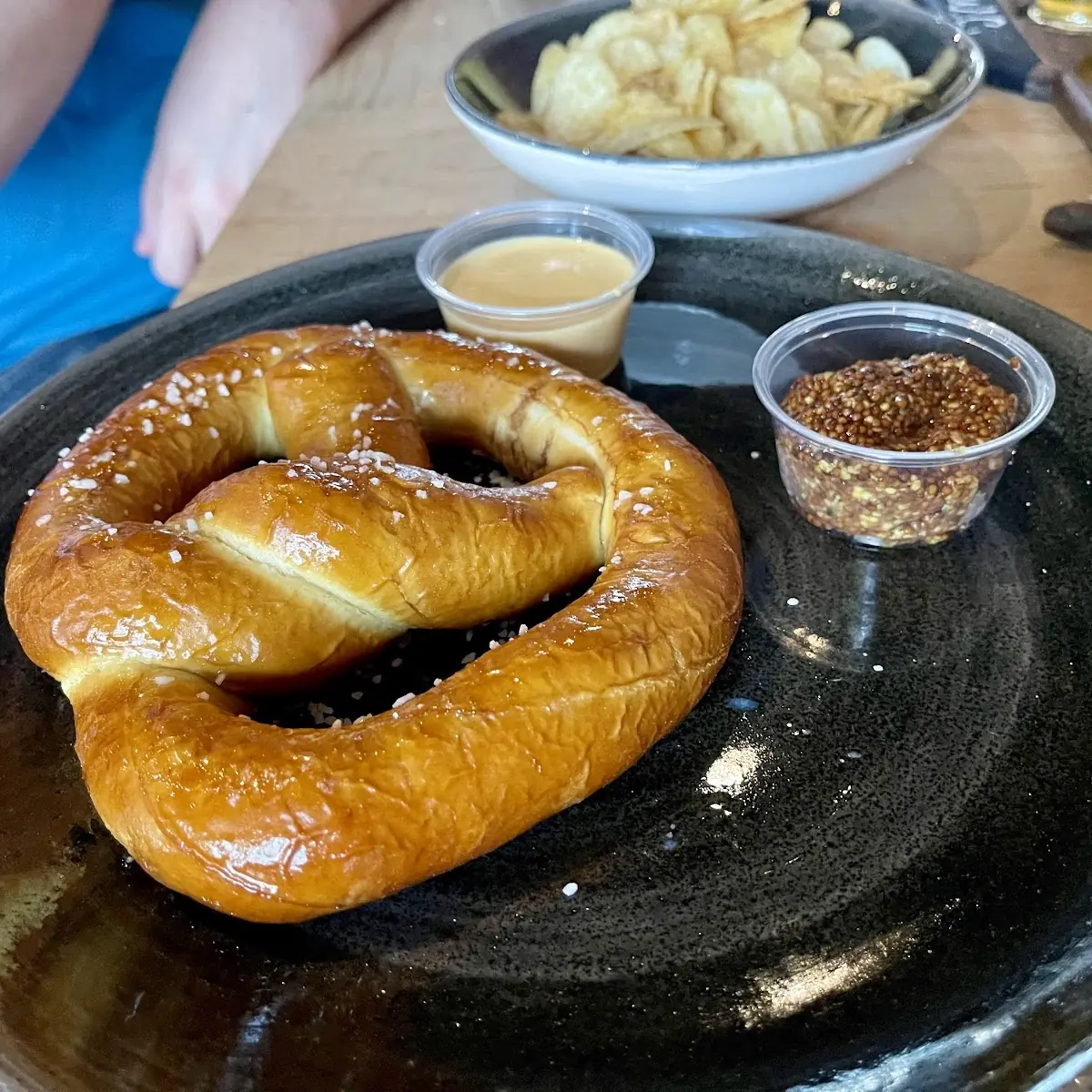 Pretzel & Beer Cheese Sauce and Mustard, Glasstown Brewing Company