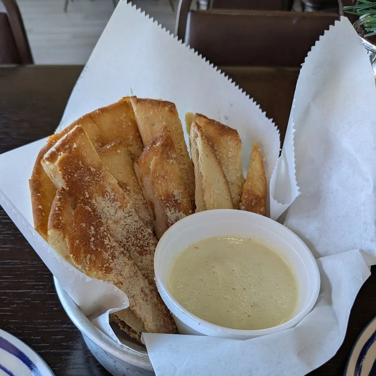 Queso Dip with Garlic Bread