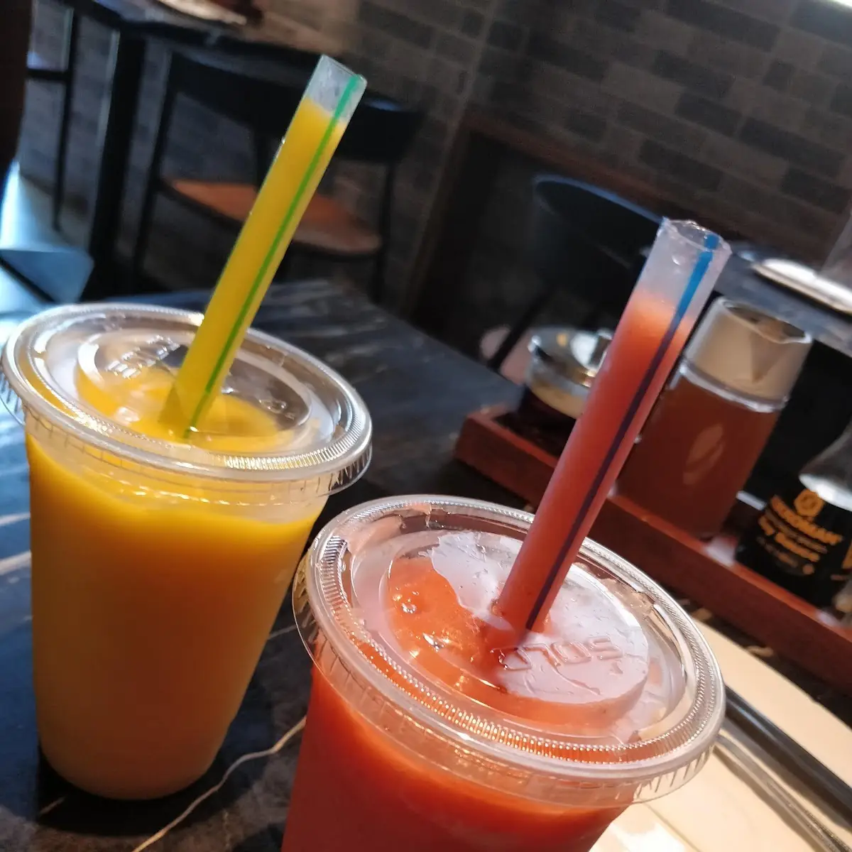 Mango Strawberry Smoothie