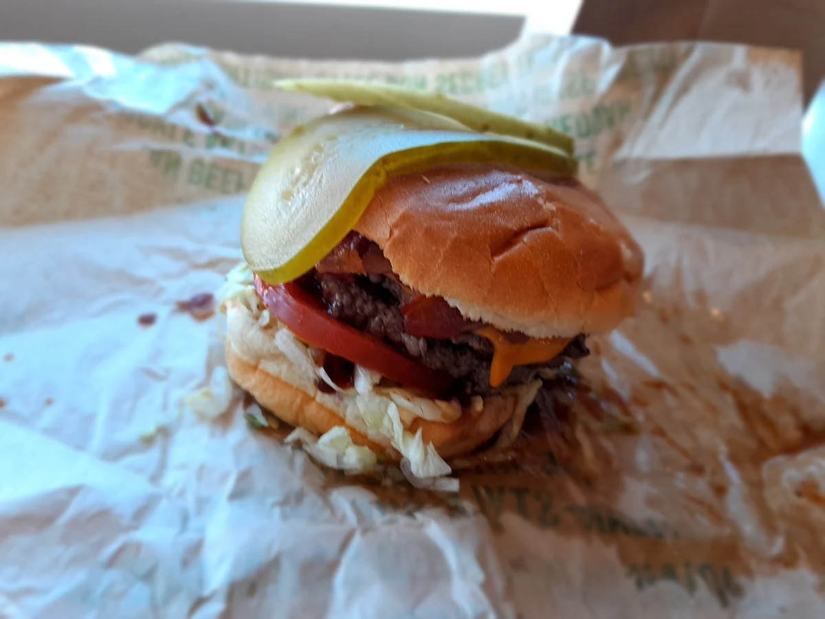 Highlights, Triple O’s Burger