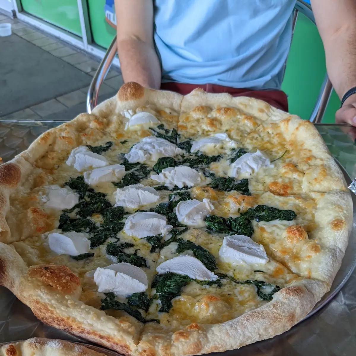Large White Pizza 16