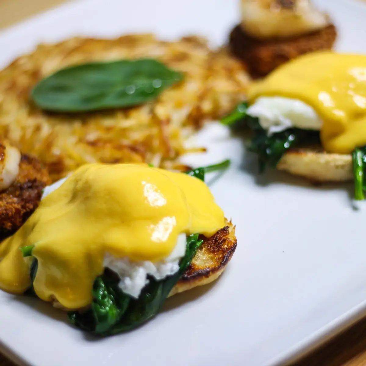 Eggs Florentine a La Thelma's