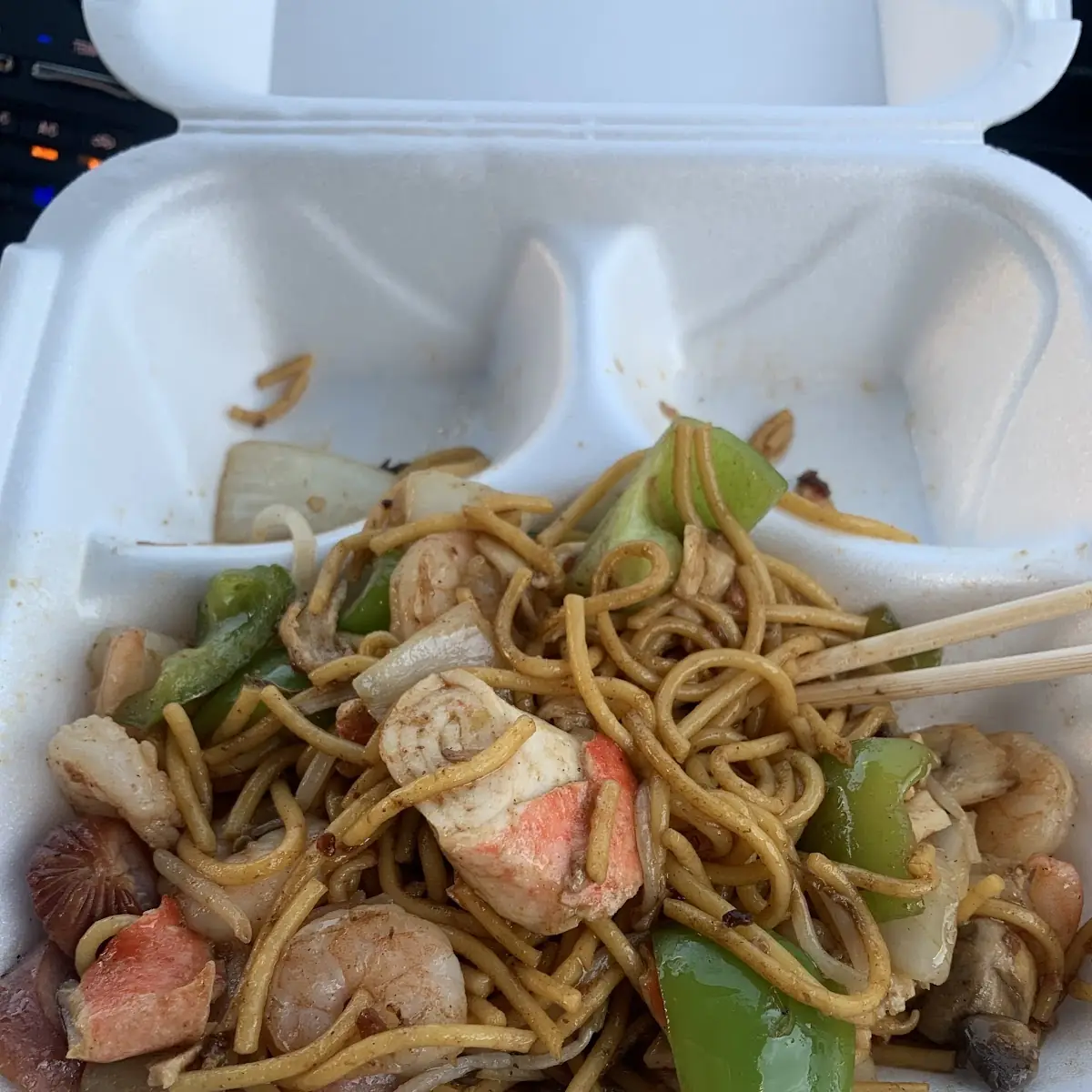 Chicken Lo Mein Combo Plate