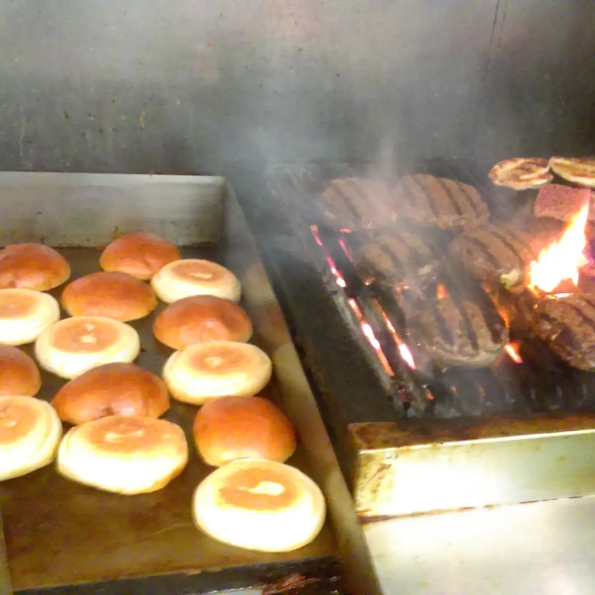 Monday Burger and Beer Night