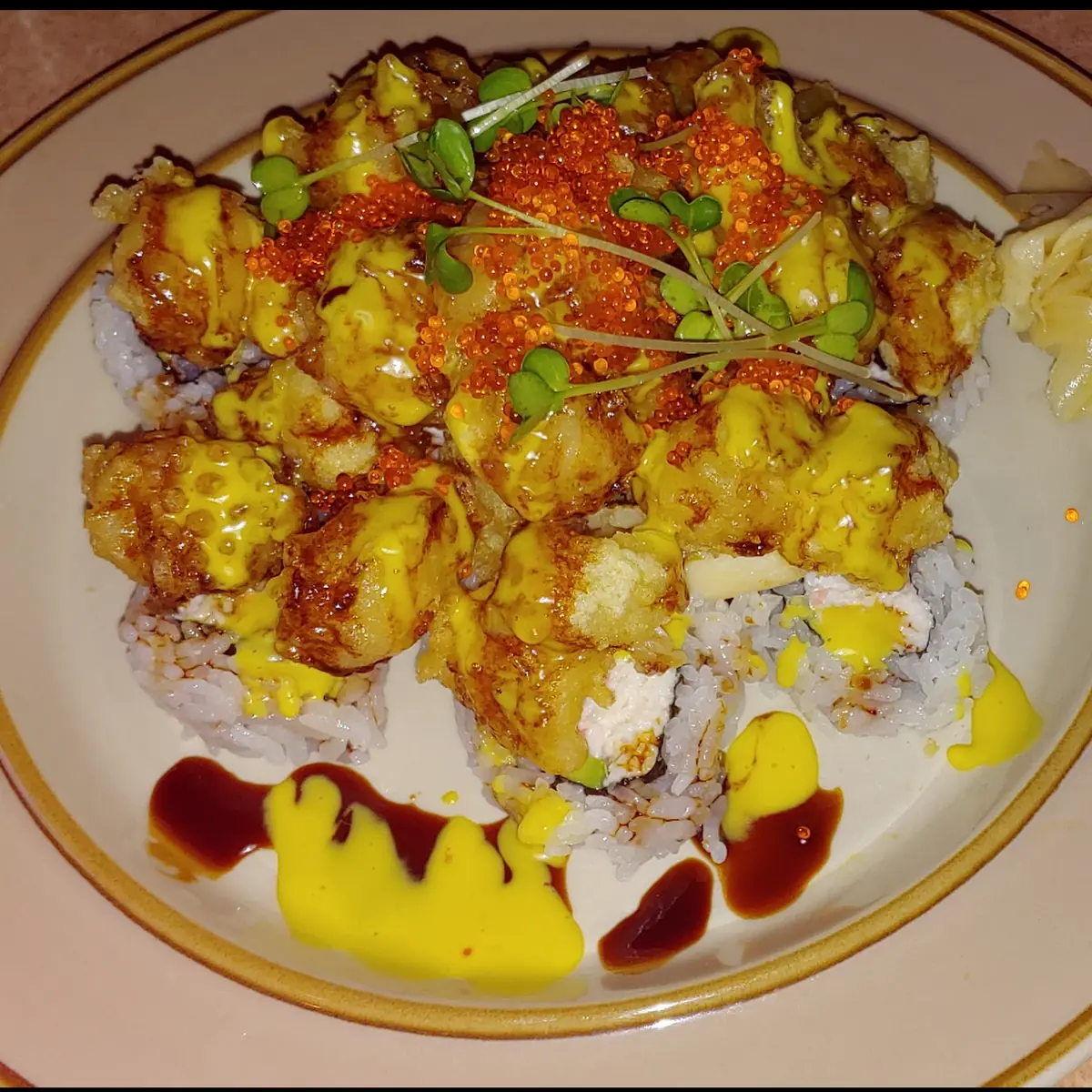 Fried Scallops with Crab Roll
