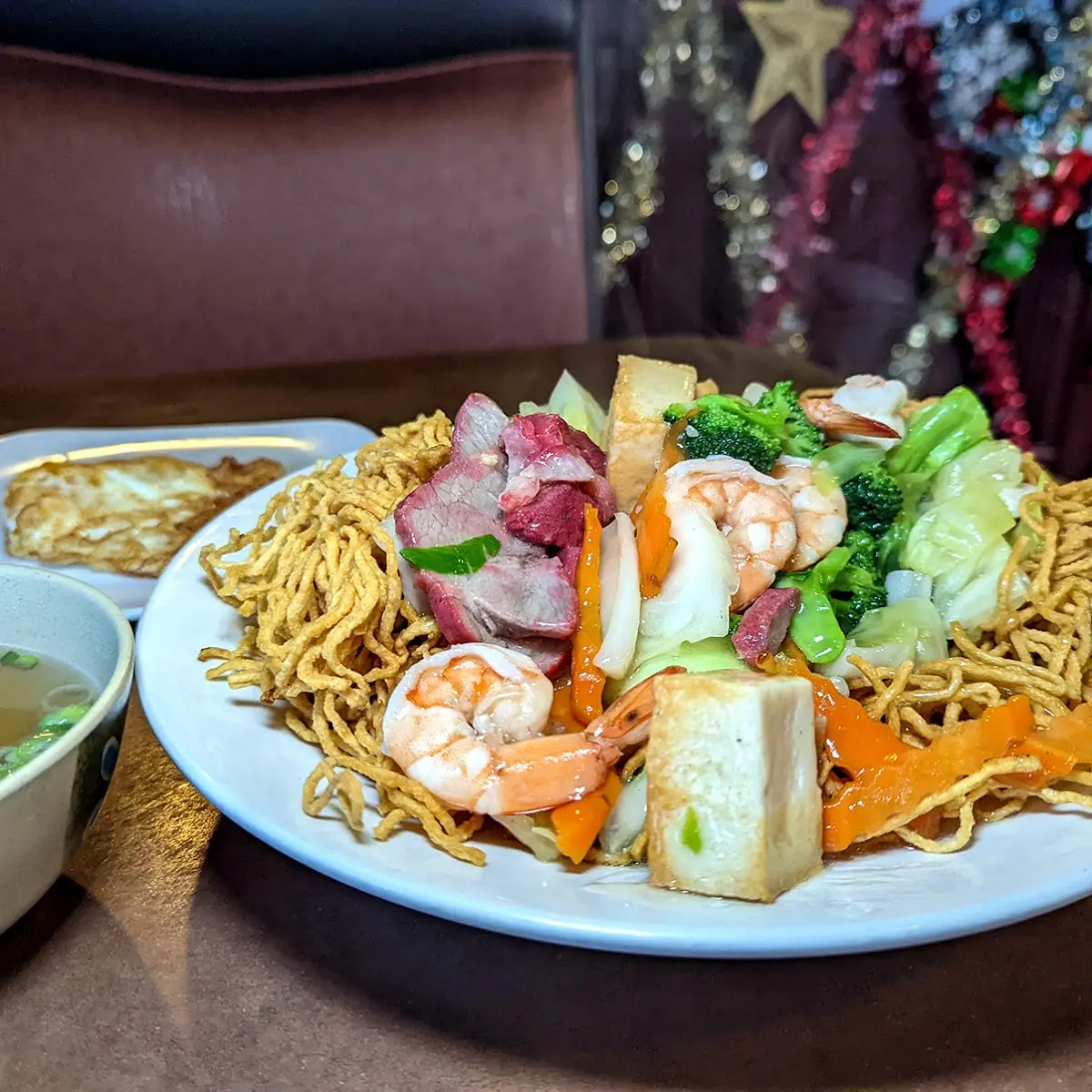 Crispy Seafood Pan Fried Noodles