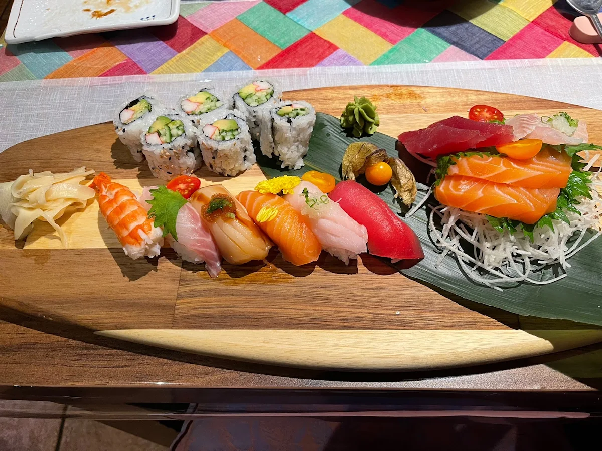 Sushi Boat for 2 Sushi Sashimi and Maki