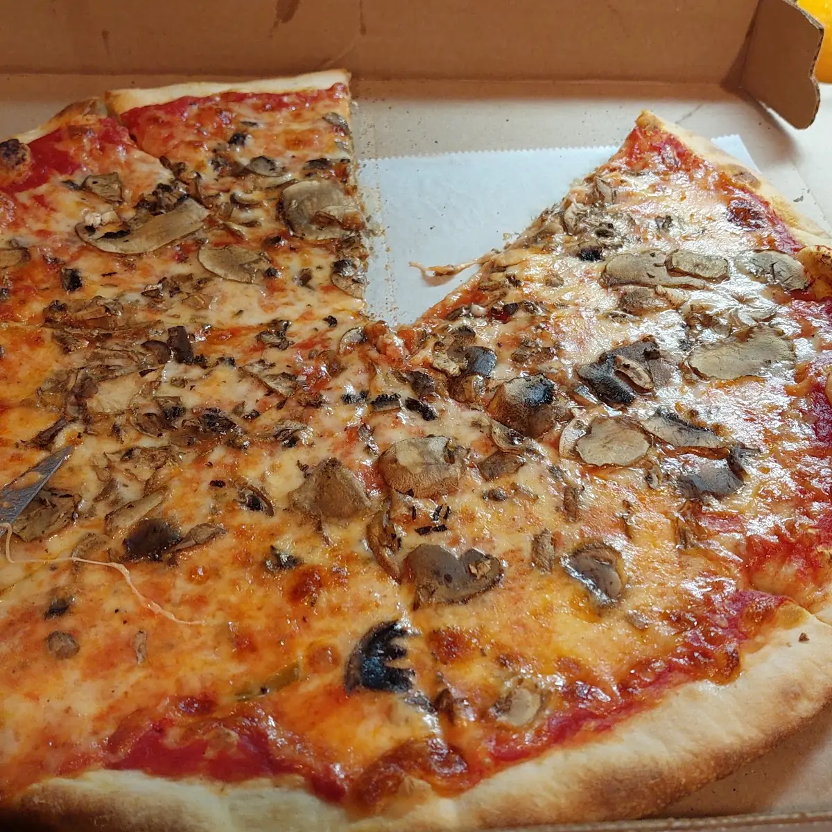 Mushroom Pizza
