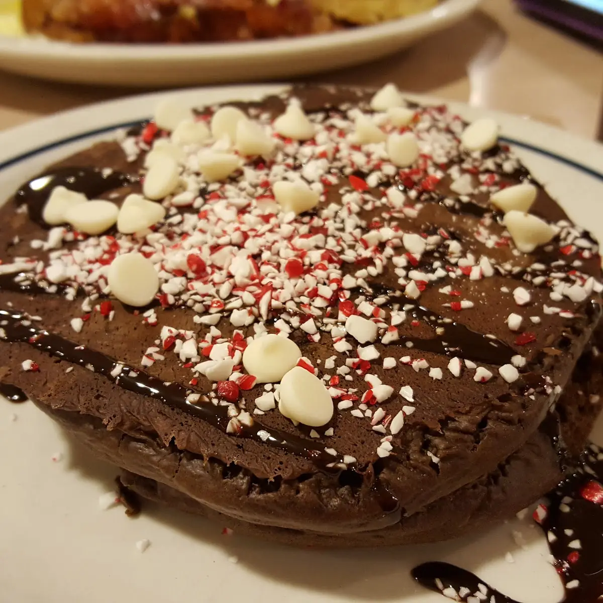 Dark Chocolate Peppermint Pancakes