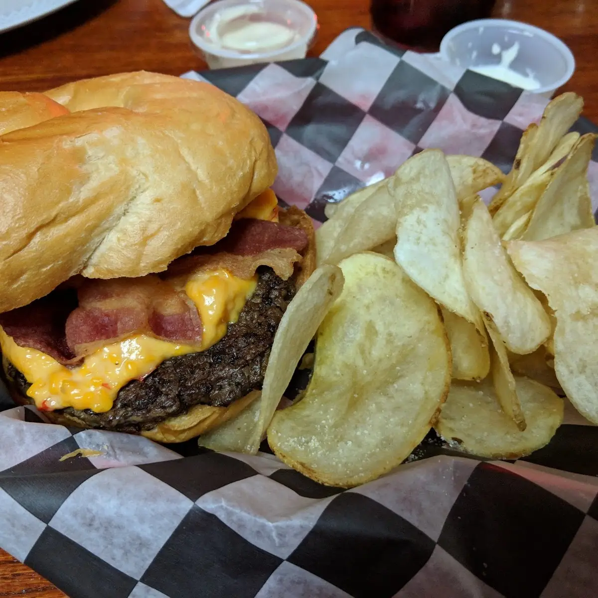 Bacon Cheeseburger with Home Chips