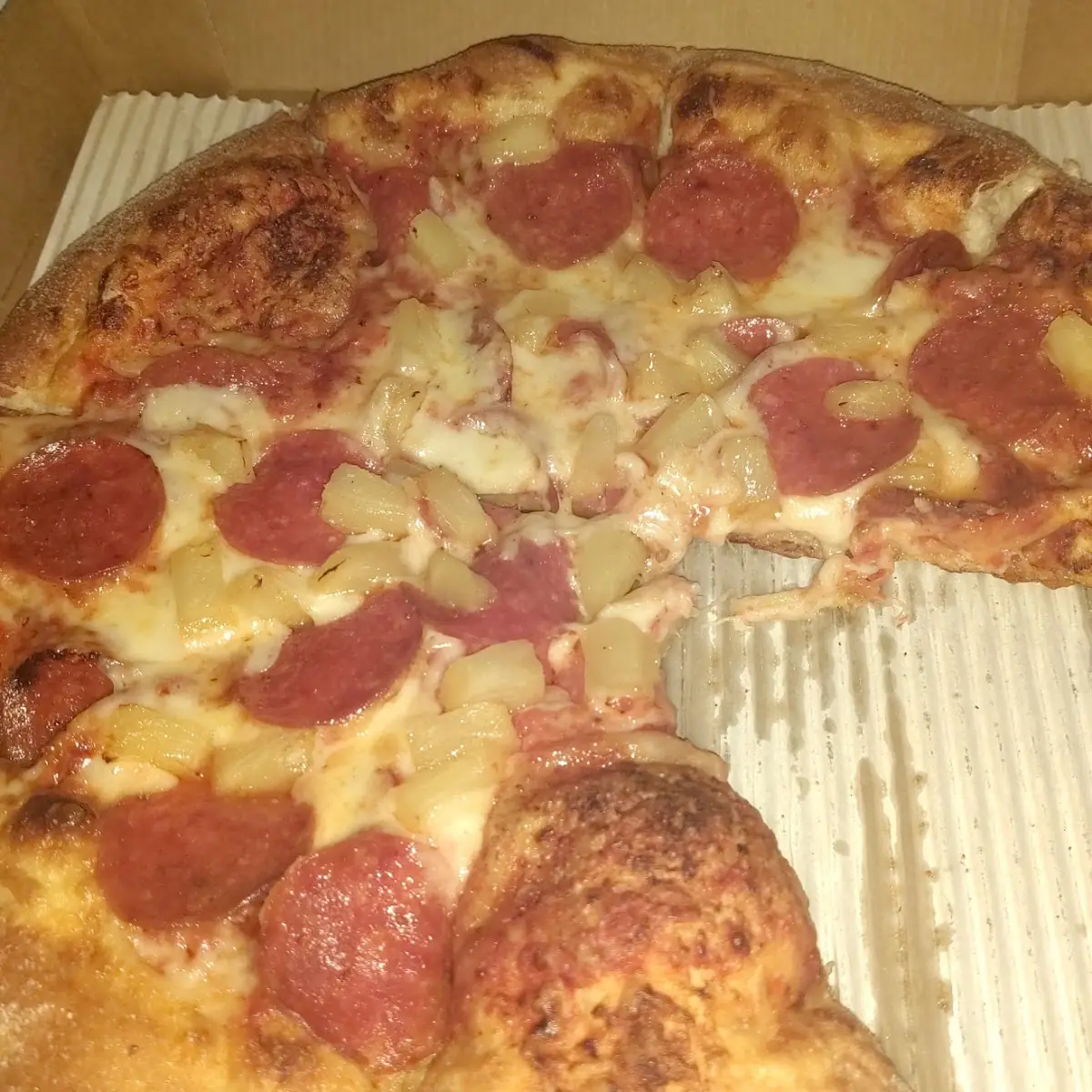 Pineapple Pepperoni Pizza