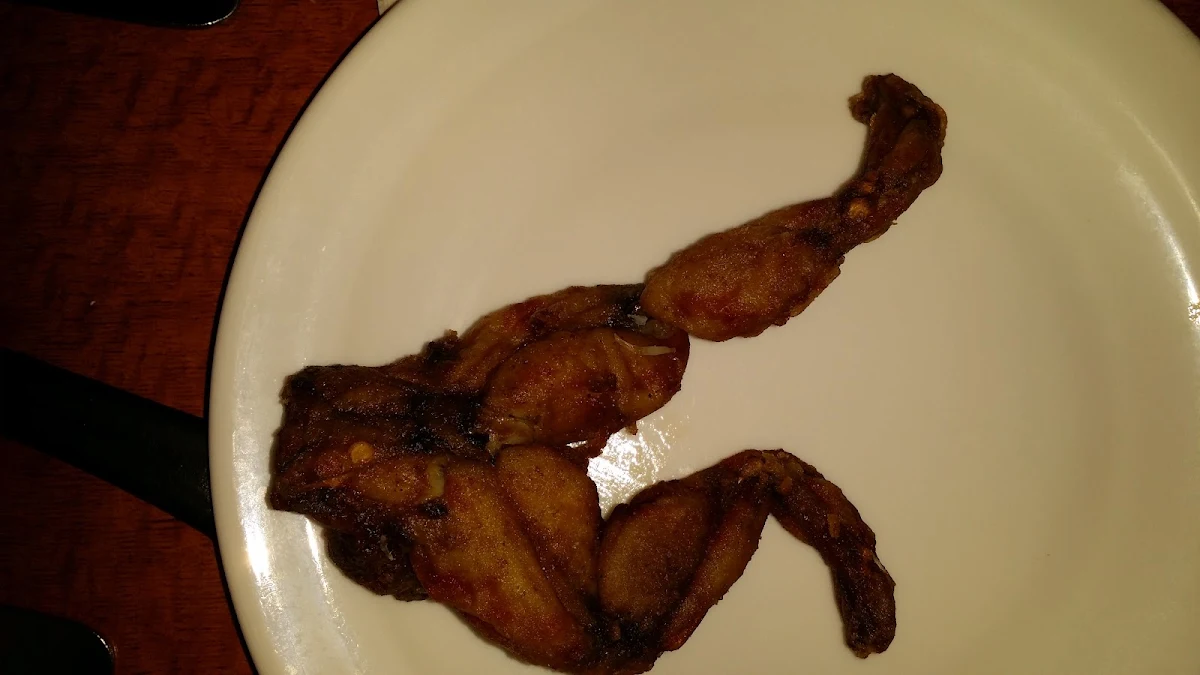 Cuisses de Grenouille Frog Legs, Restaurant Tomas Tam Inc