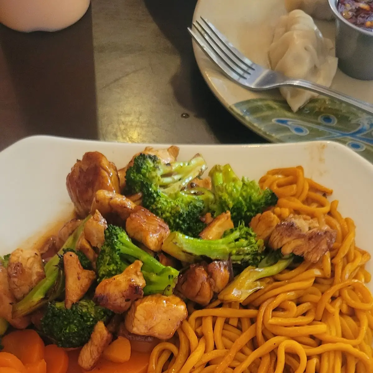 Chinese Chicken and Broccoli with Lo Mein Noodles