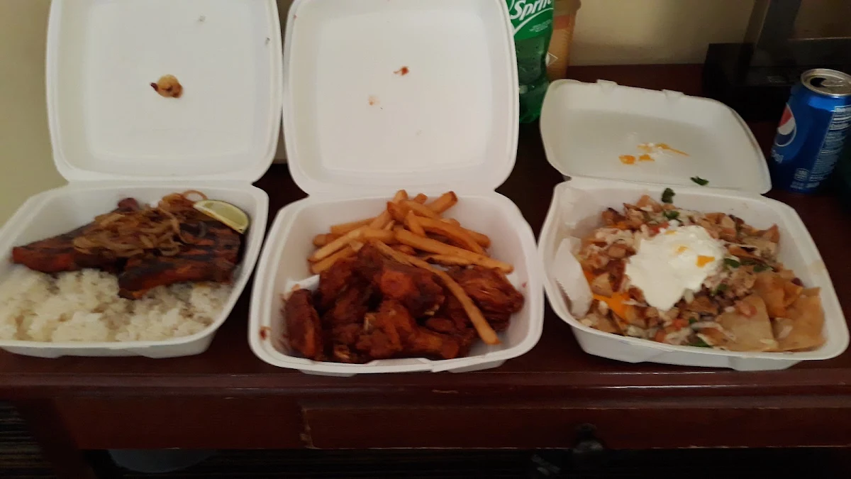 Chicken Wings with Barbecue Sauce