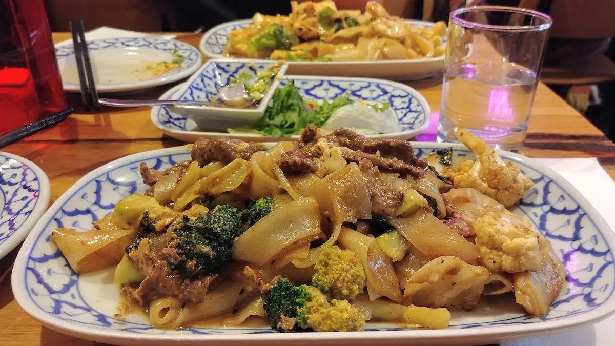 Vegetarian Pad See Ew Noodles