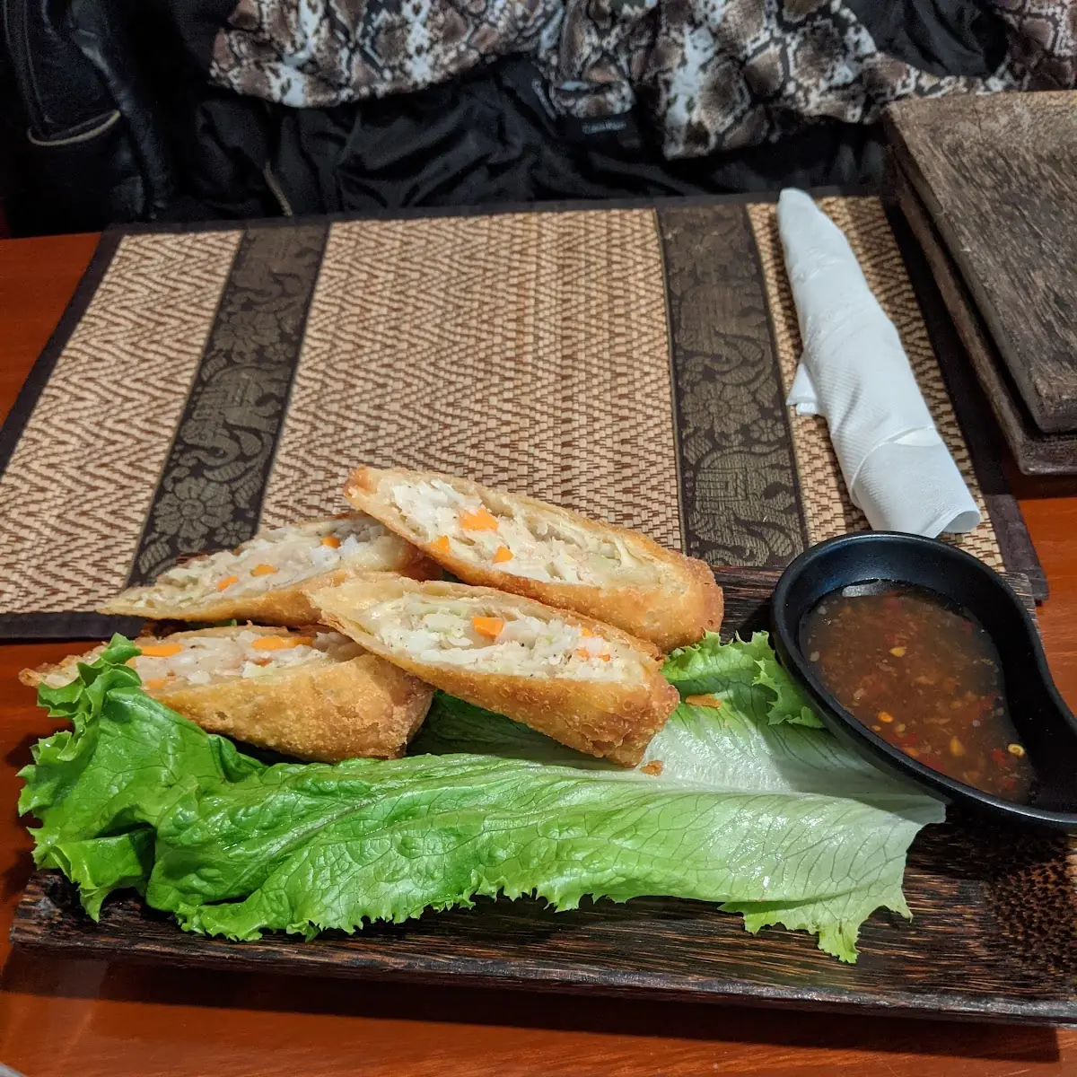 Egg Roll Lettuce Wrap (2 Pc)