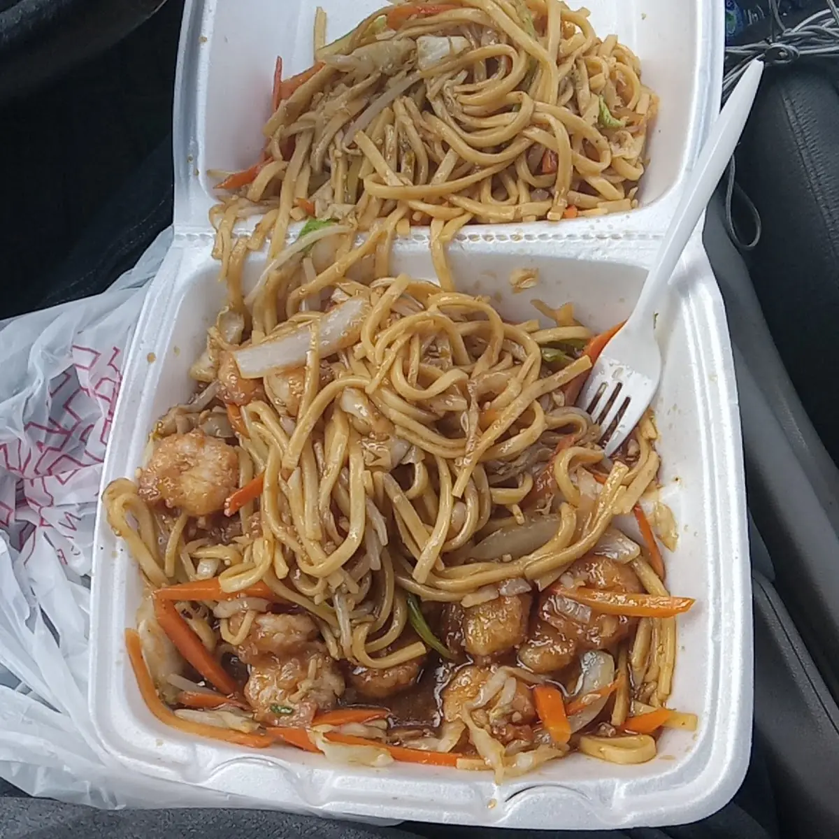 Governor's Shrimp & Chicken Chow Mein