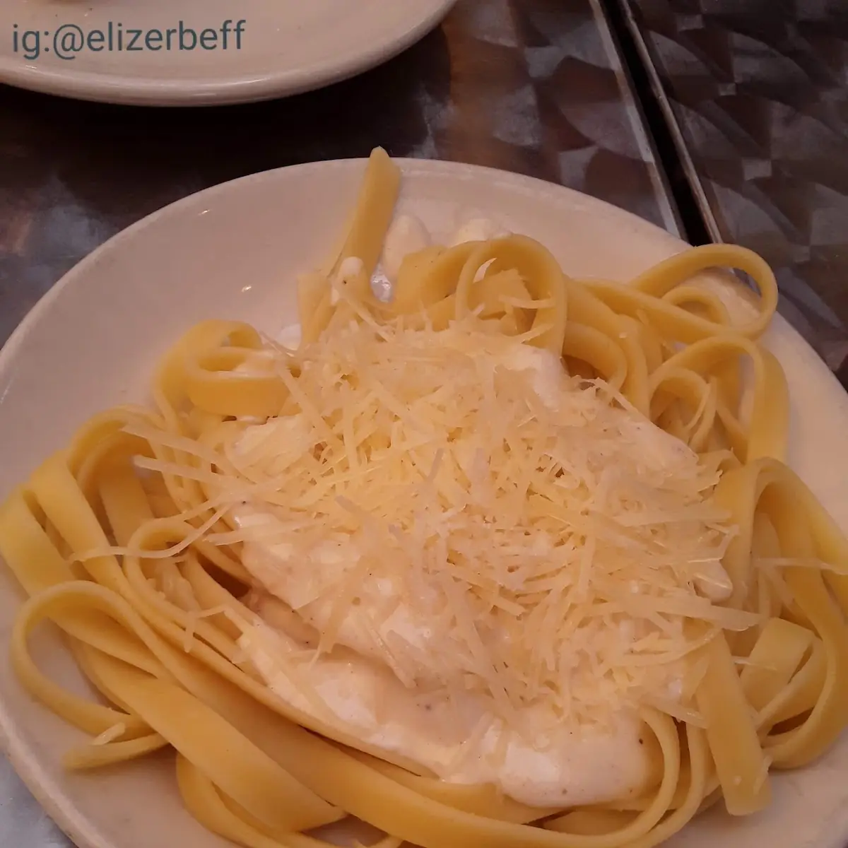 Fettuccine Alfredo