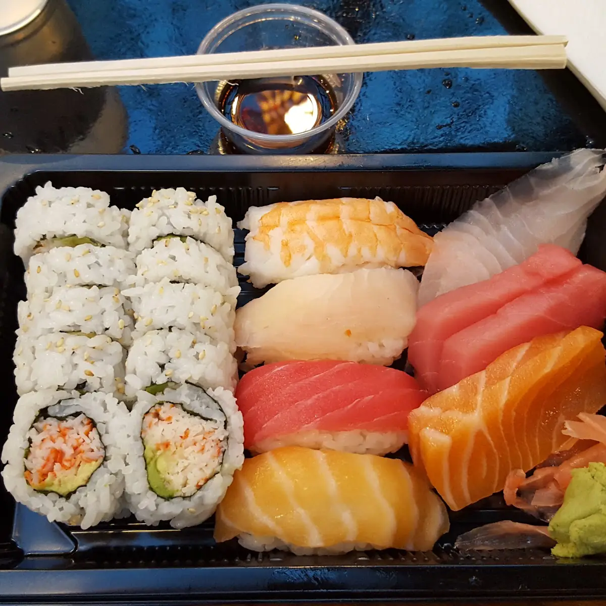 Sushi Sashimi &Roll
