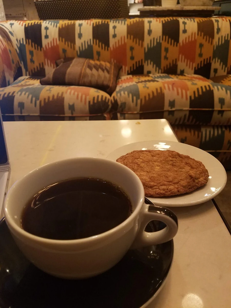 House Coffee and Oatmeal Cookie