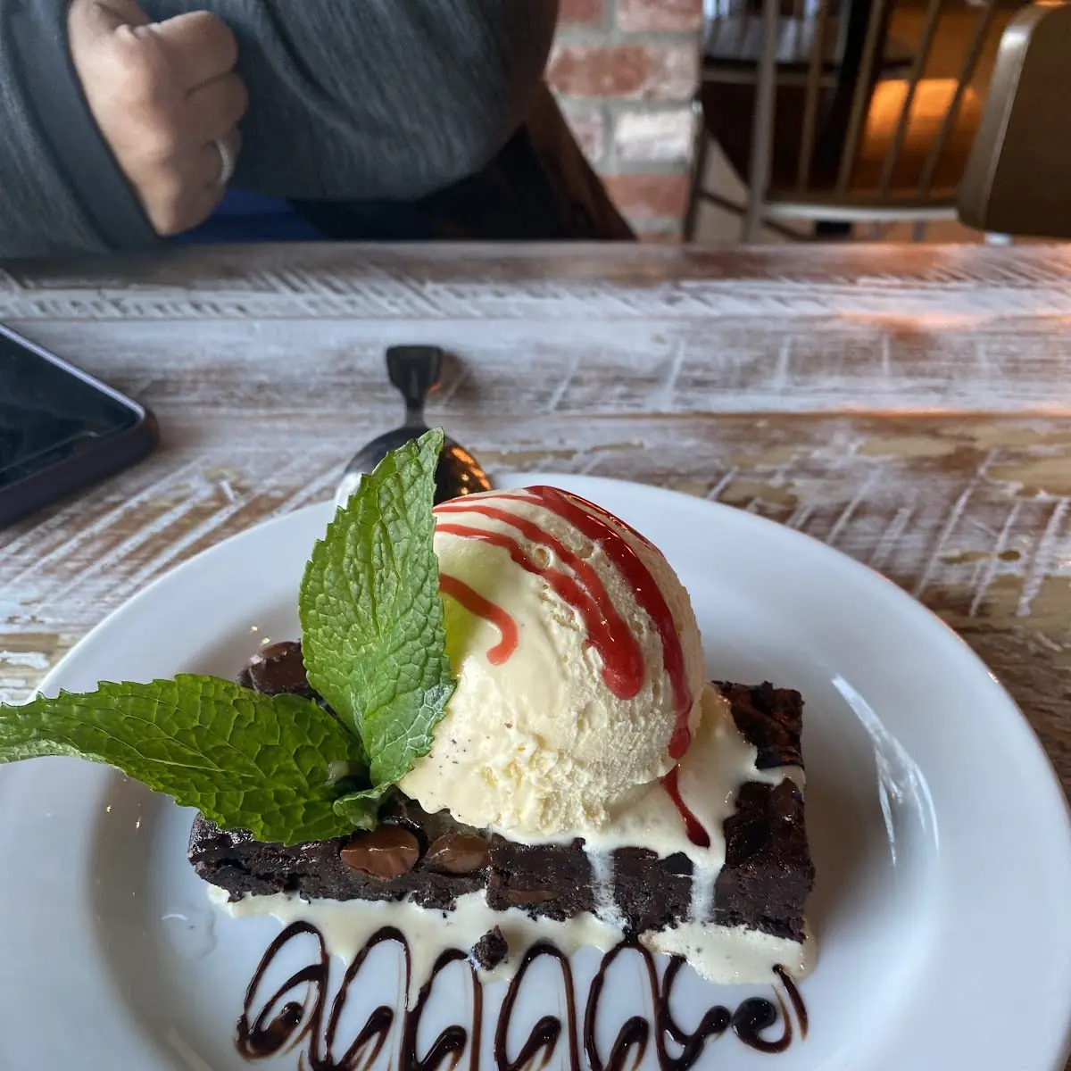 Chocolate Molten Lava Cake à La Mode