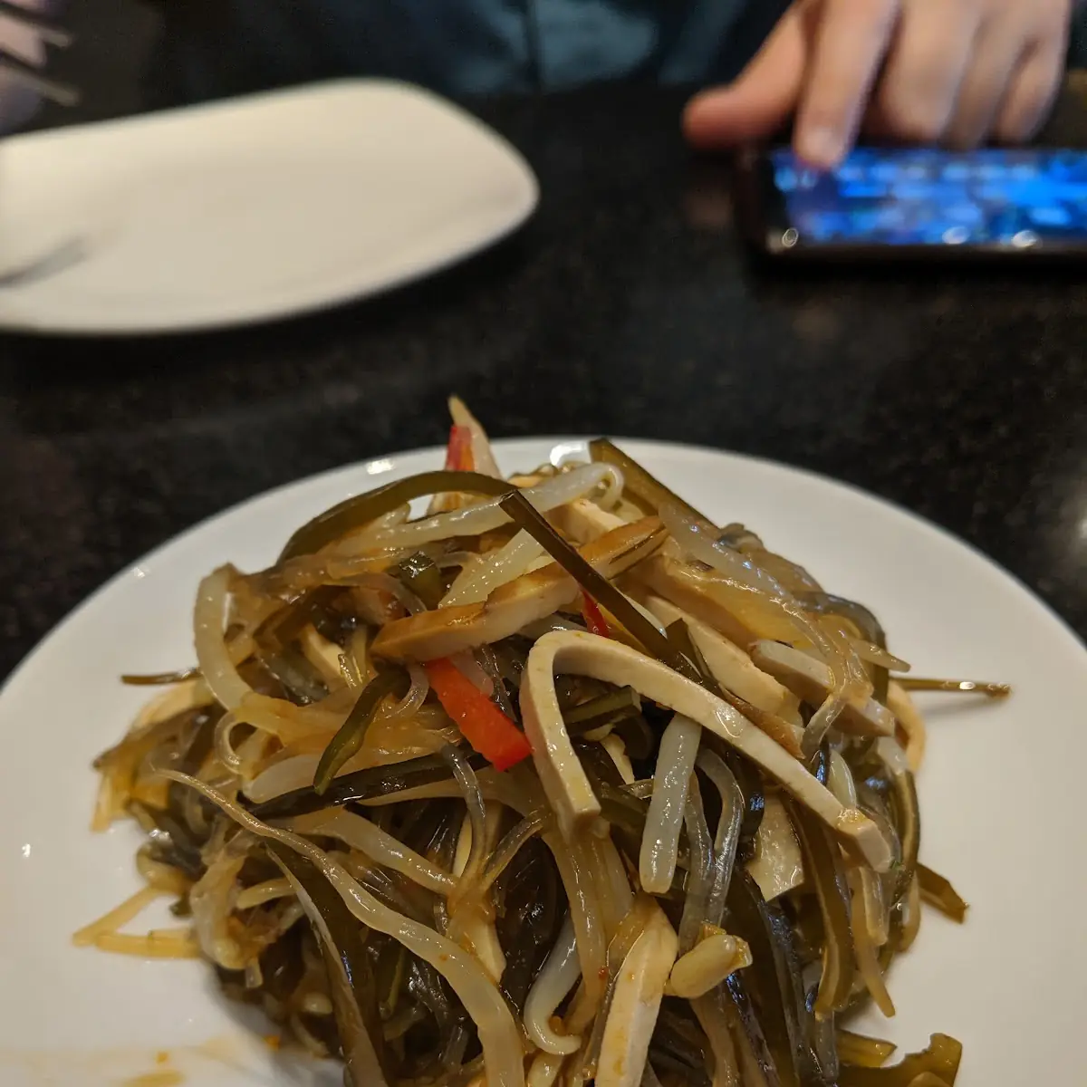 Seaweed and Bean Curd in Vinegar Dressing