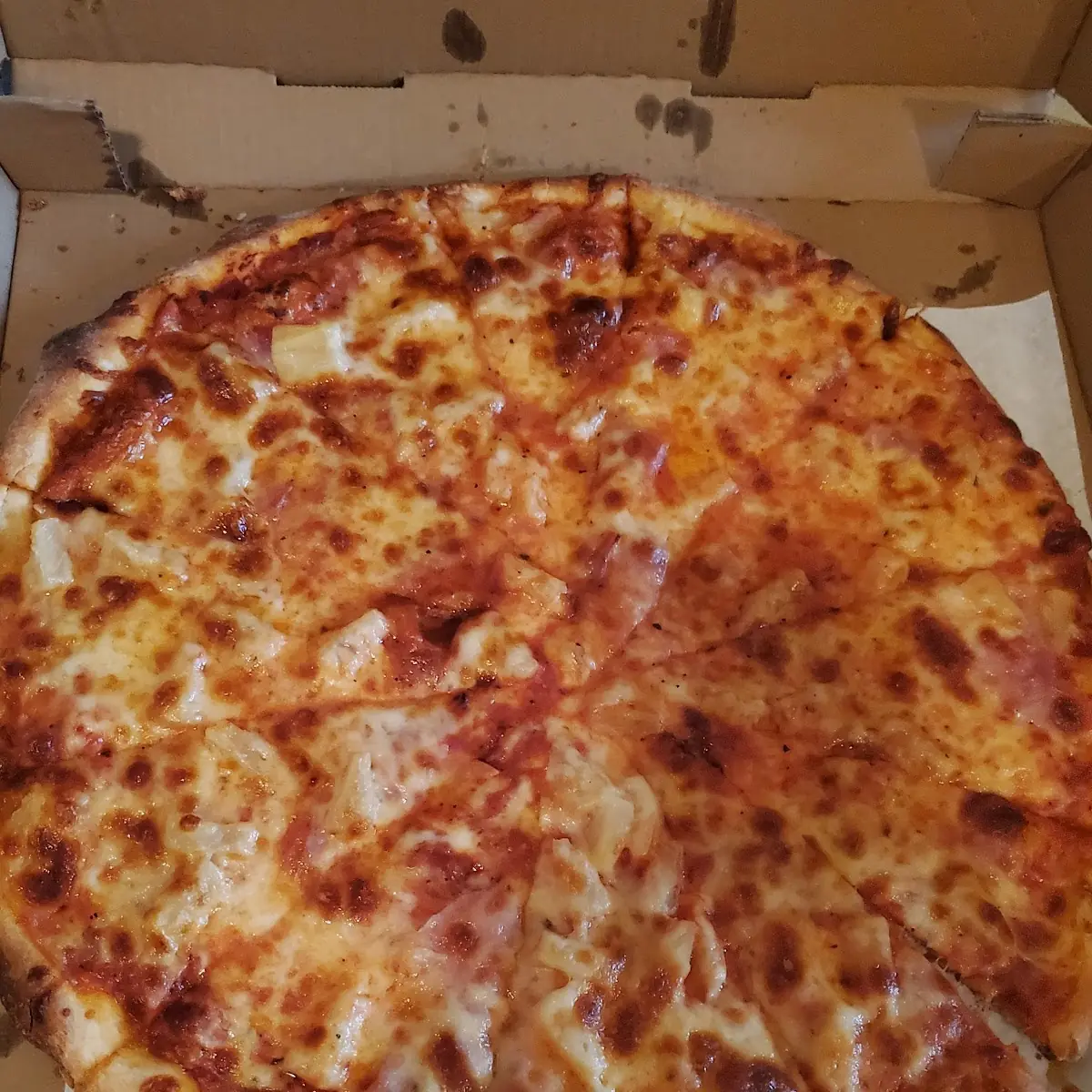 XL Hawaiian Pizza