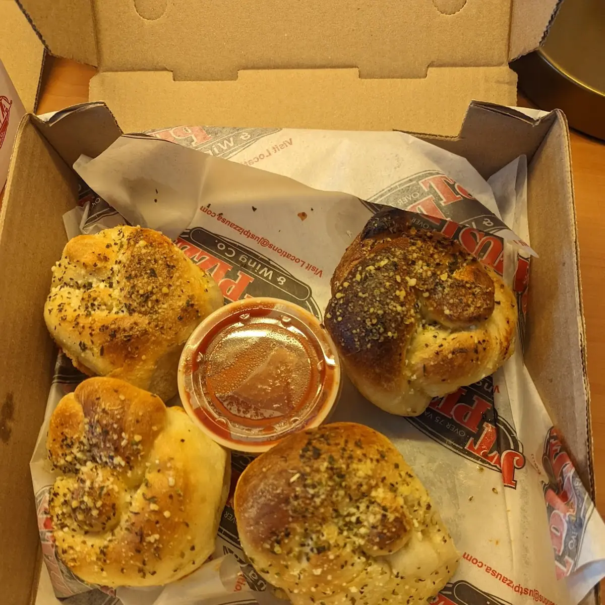Cheesy Garlic Knots
