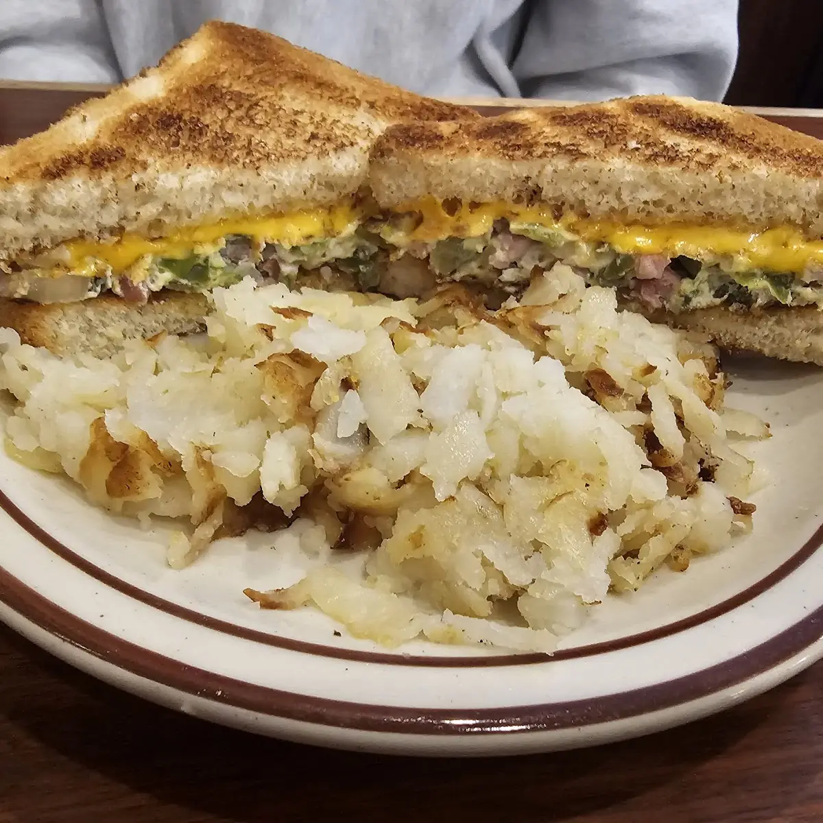 Denver Sandwich w Cheese w Hashbrowns