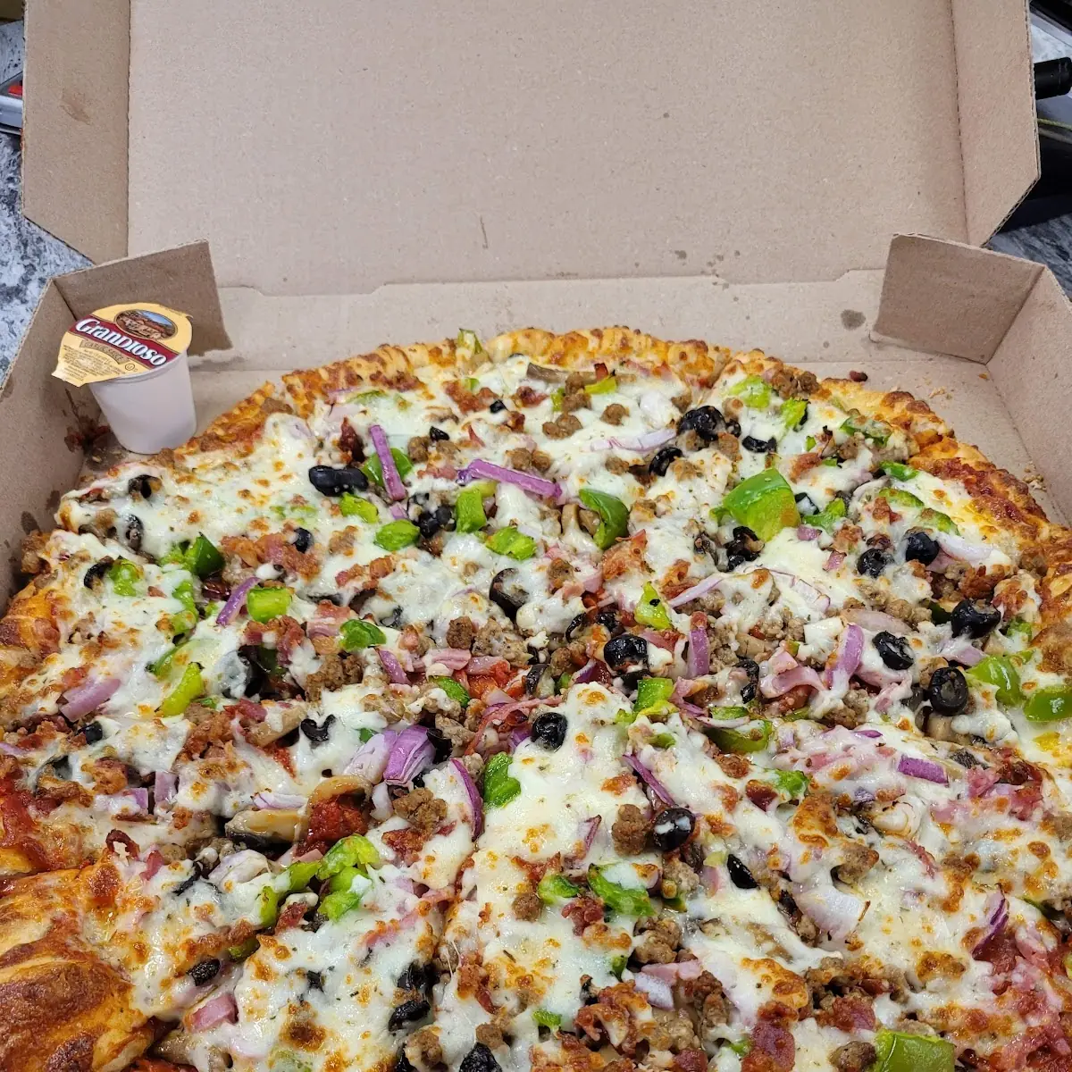 Deluxe Pizza