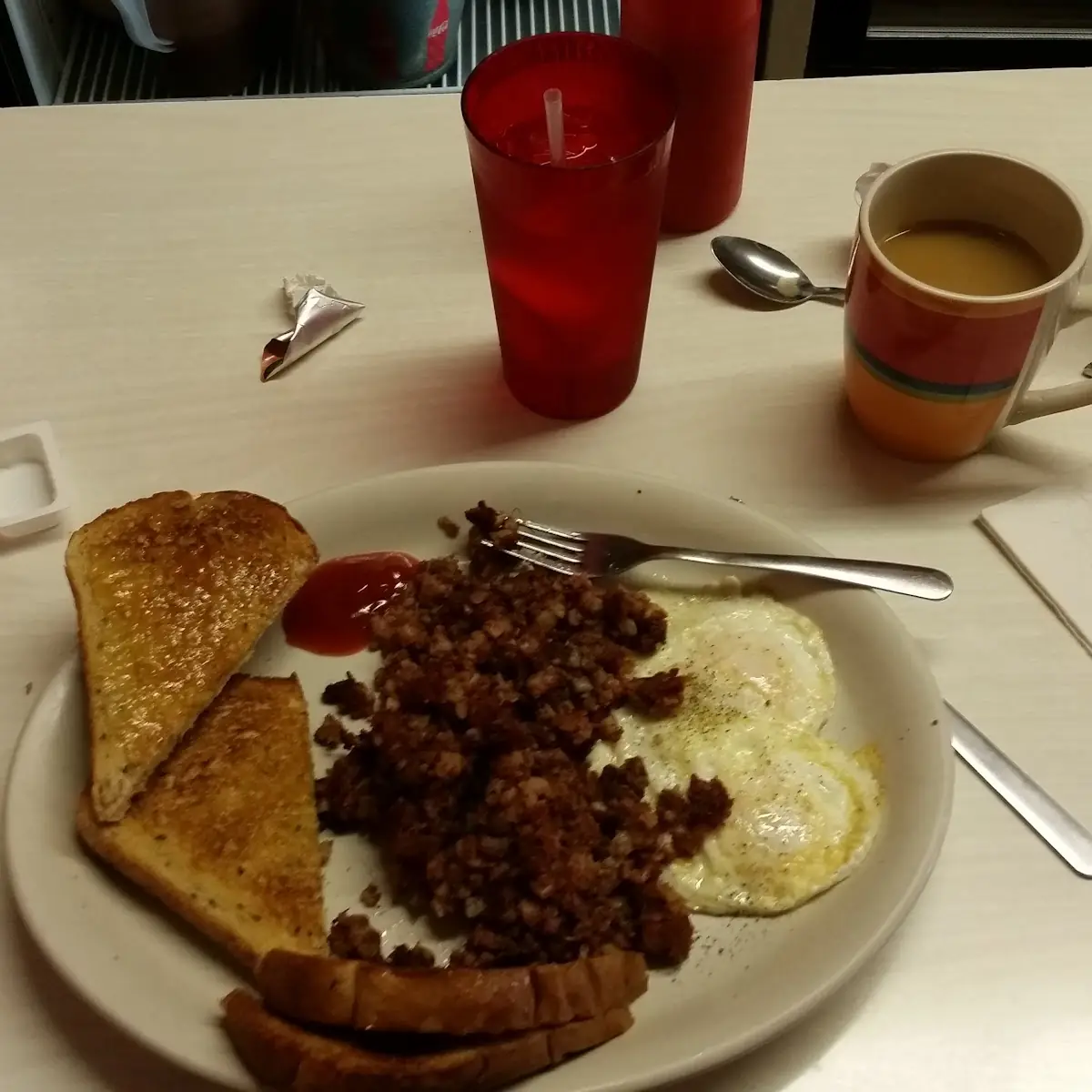 2 Eggs w Corned Beef Hash