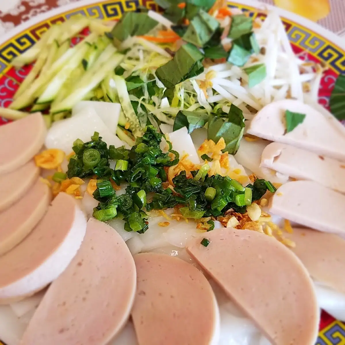 Banh Uot Cha Lua