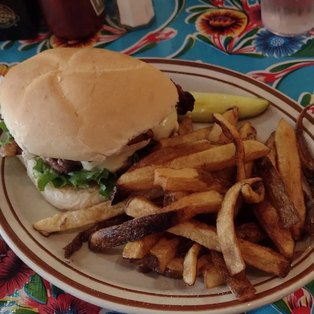 Bacon Cheeseburger & Fries