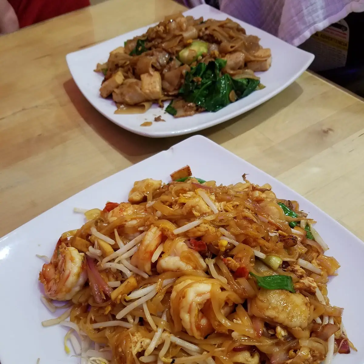 Shrimp and Chicken Pad Thai