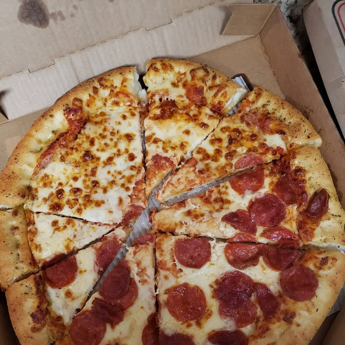 Large Pepperoni Stuffed Crust Pizza