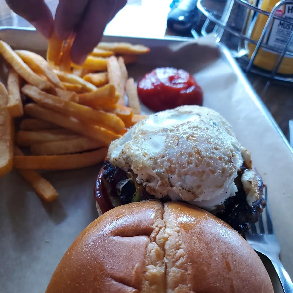 Broadway Burger