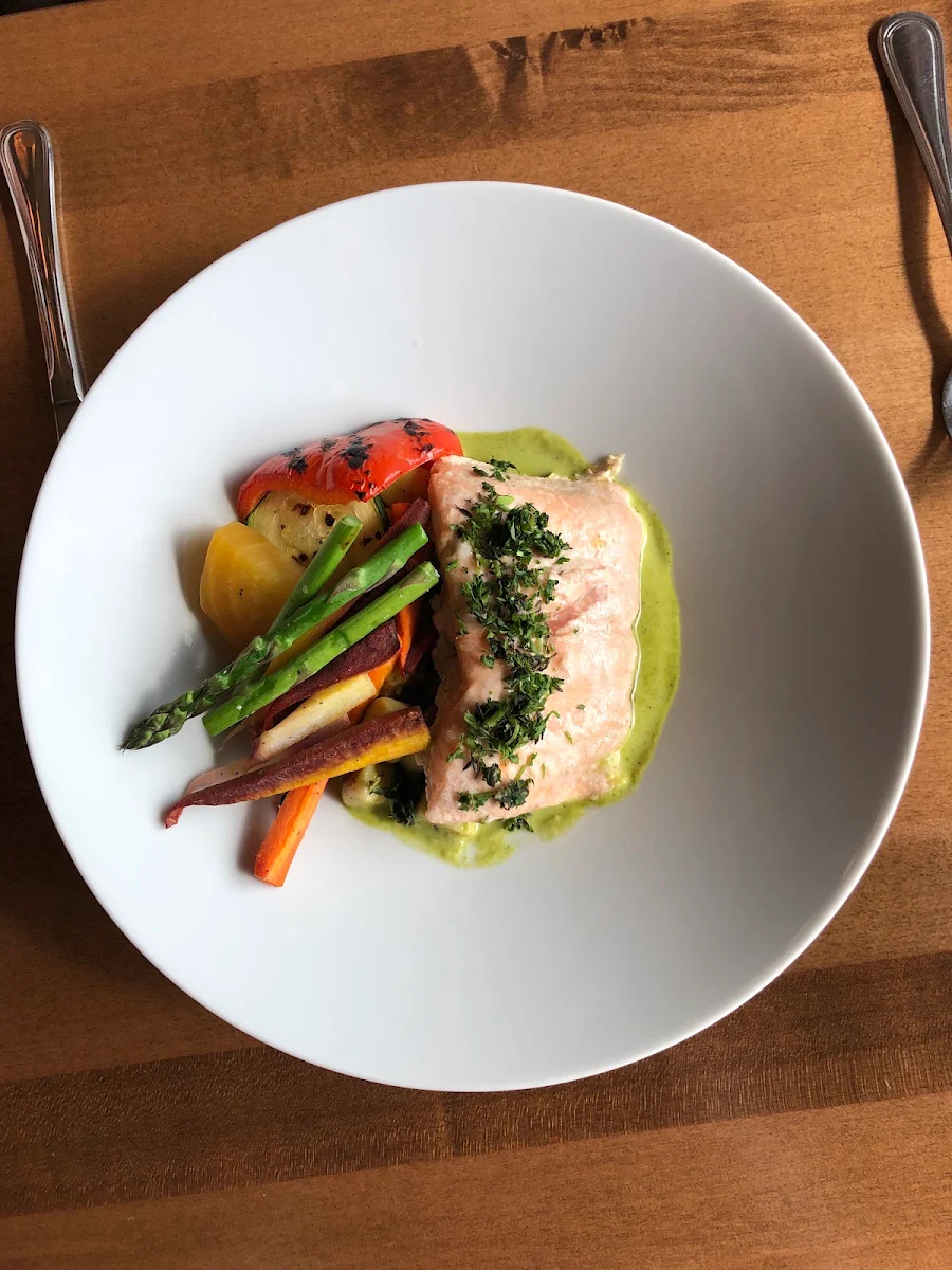 Highlights, Stone Peak Restaurant