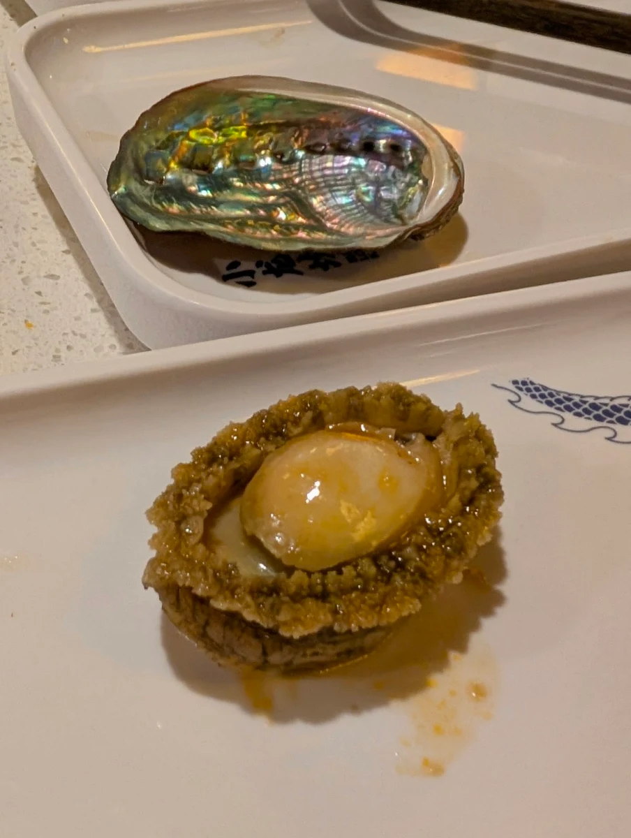 Abalone, Shoo Loong Kan Hot Pot 小龙坎火锅