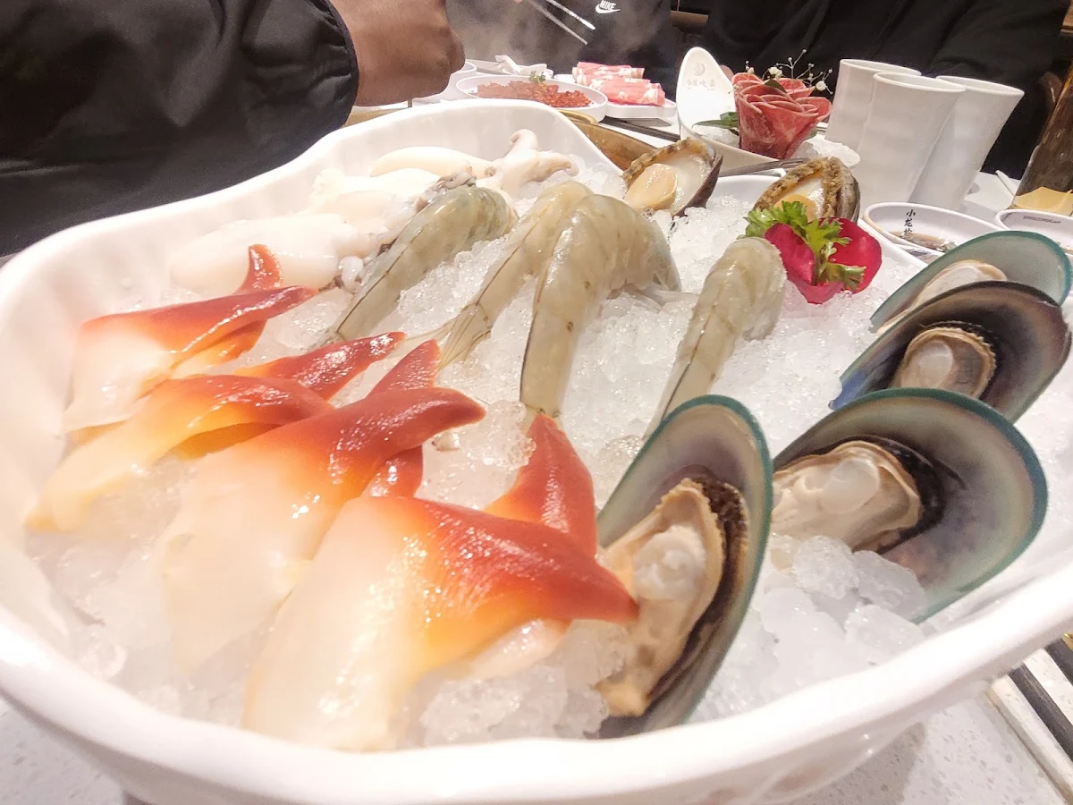 Highlights, Shoo Loong Kan Hot Pot 小龙坎火锅
