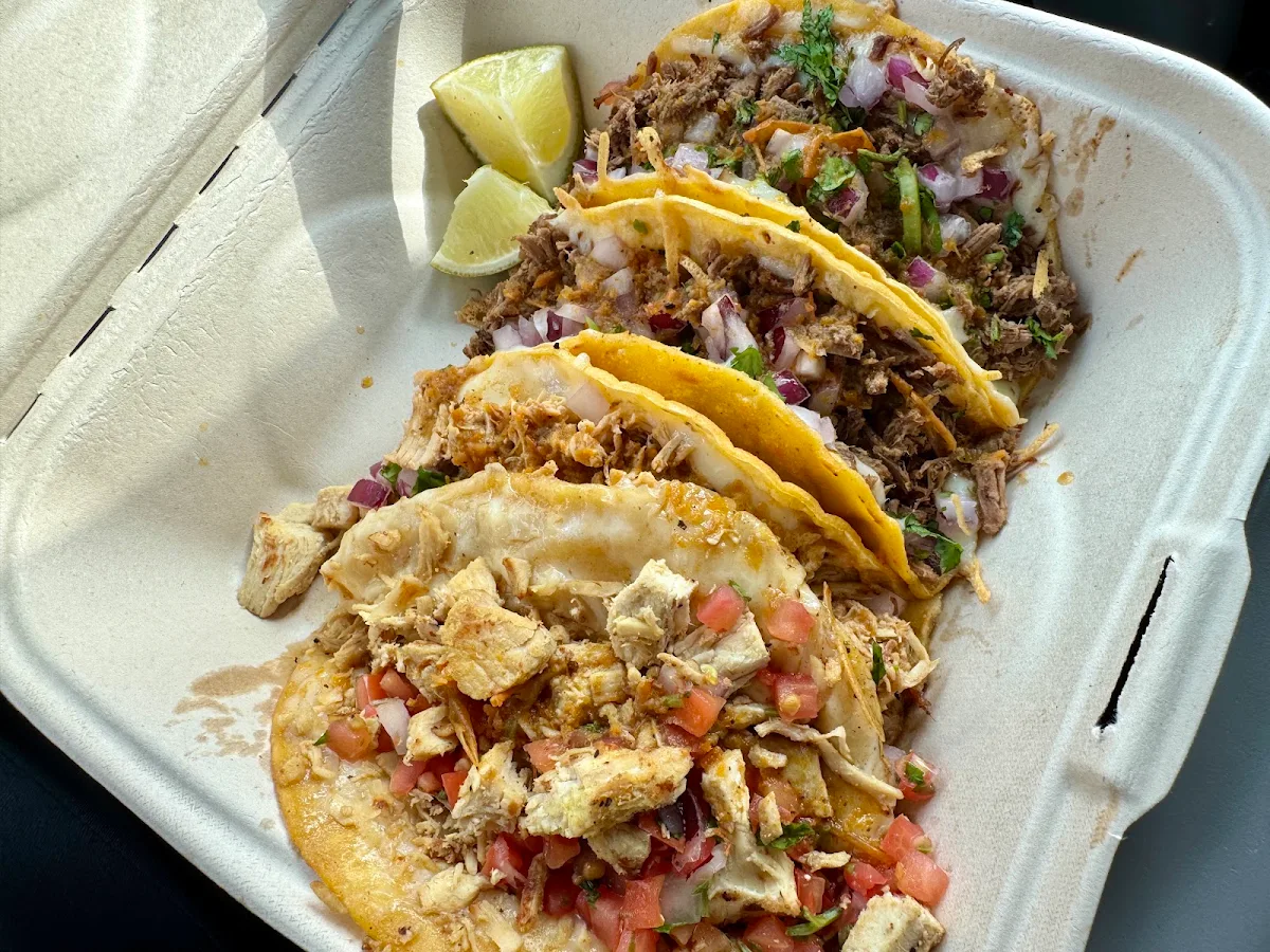 Taco Treo Beef Chicken Spicy Chicken