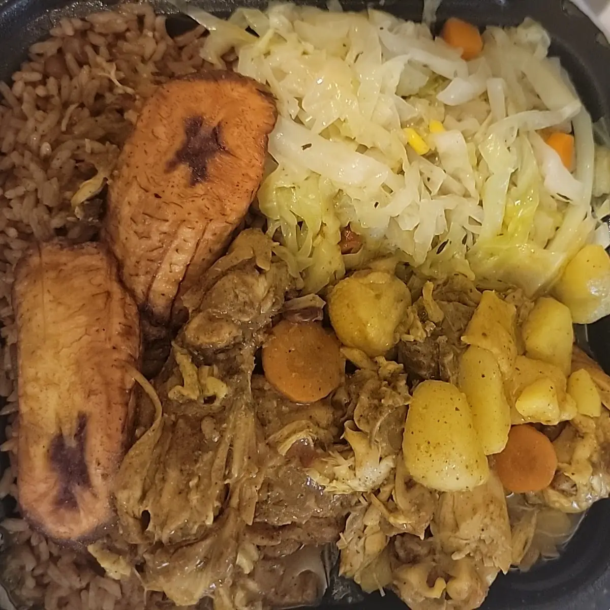 Curry Chicken Rice & Peas & Cabbage