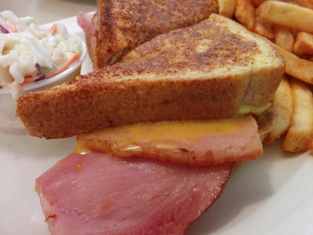 Monte Cristo Fries and Coleslaw, Miss Ingersoll Restaurant
