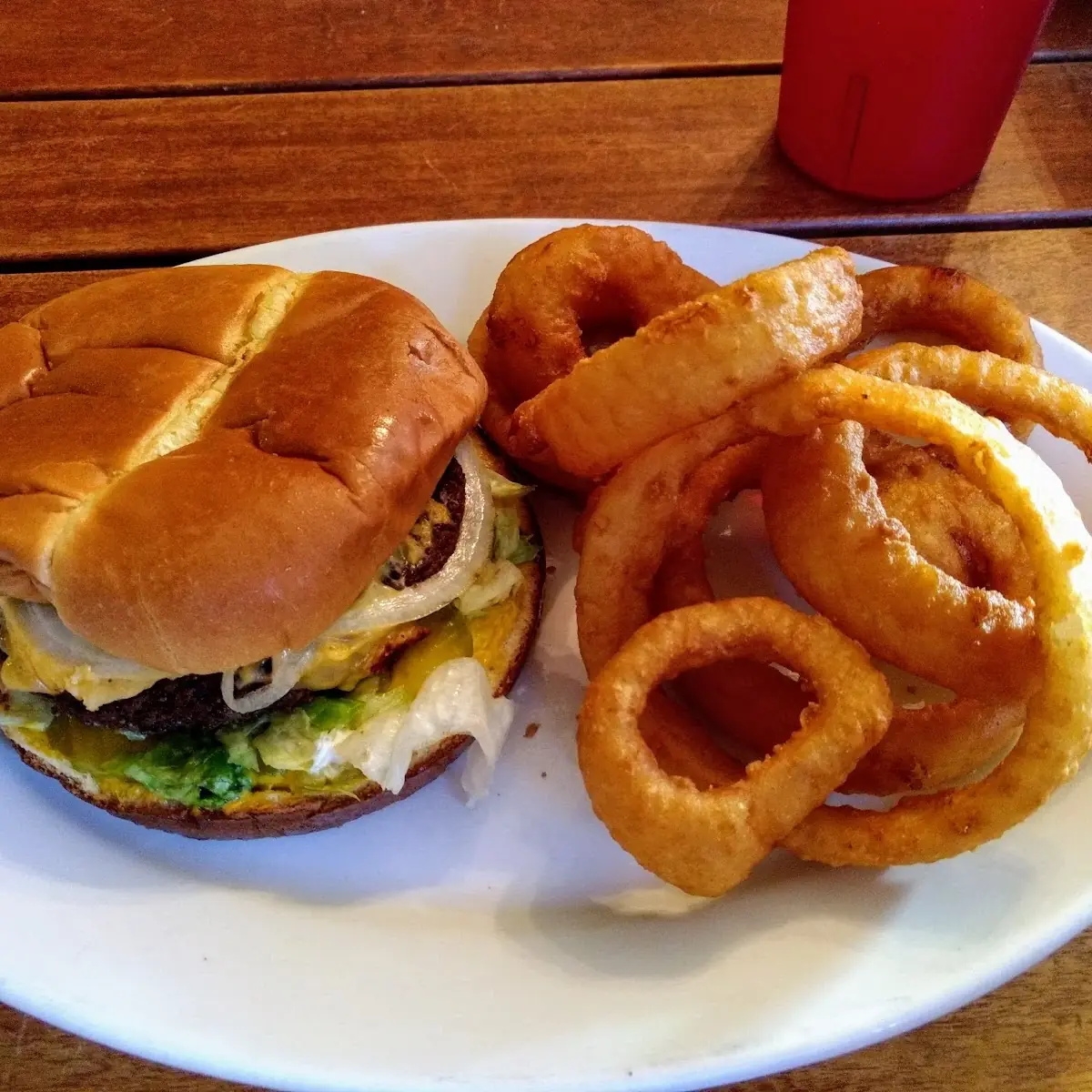 Cheeseburger and Onion Rings