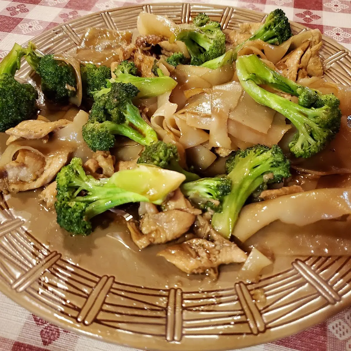 Pad See EW with Chicken