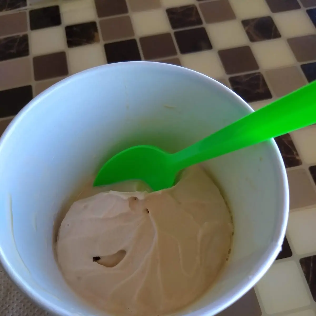 Root Beer Float Frozen Yogurt